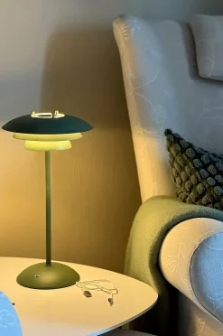 Aneta Lighting Bordslampa Epsilon recharge