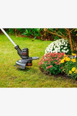 Black & Decker Grästrimmer 28 cm 550W Powercommand
