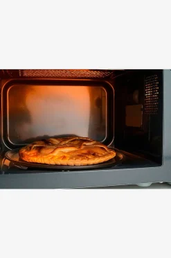 Black & Decker Mikrovågsugn med grill 23L. Effekt 900W