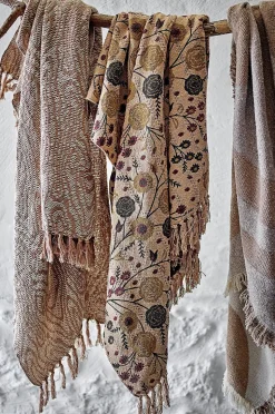 Bloomingville Eydis Throw