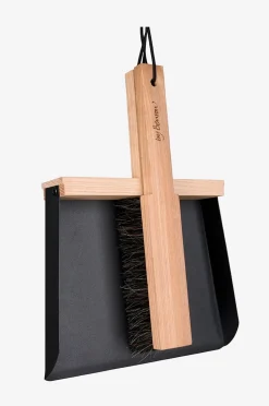 by Benson Borste och sopskyffel - Premium