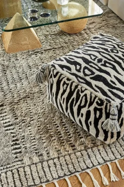 Classic Collection Puff Zebra