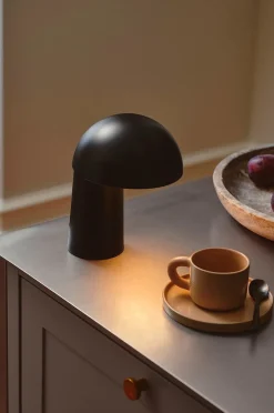 Design For The People Bordslampa Faye Portable