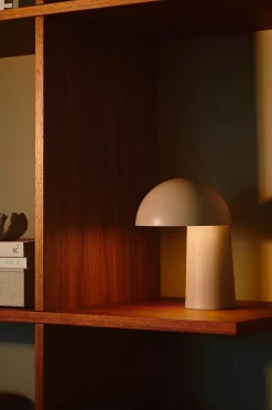 Design For The People Bordslampa Faye Portable