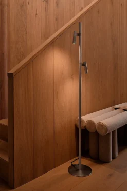 Design For The People Golvlampa Makoto
