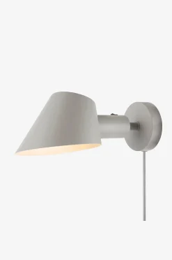 Design For The People Vägglampa Stay Kort