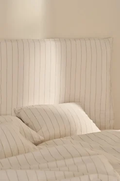 Ellos Home Gavelöverdrag Elly Thin Stripe i återvunnet halvlinne