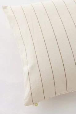 Ellos Home Påslakanset Elly Thin Stripe i återvunnet halvlinne 2 eller 3 delar