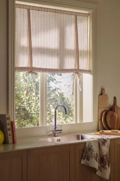 Ellos Home Roll up-gardin Elly Thin Stripe Rollup i återvunnet halvlinne