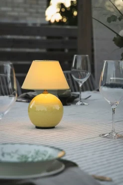 Globen Lighting Portabel Bordslampa Iris 16 Butter yellow