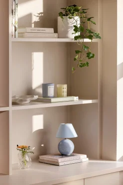 Globen Lighting Portabel Bordslampa Iris 16 Butter yellow