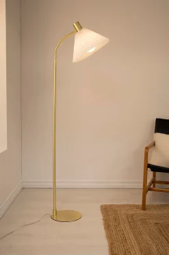 Markslöjd Golvlampa Mira 1L