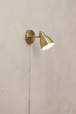 Markslöjd Vägglampa Story