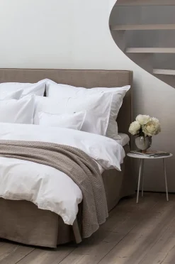Mille Notti Sänggavel Alexandra Linen