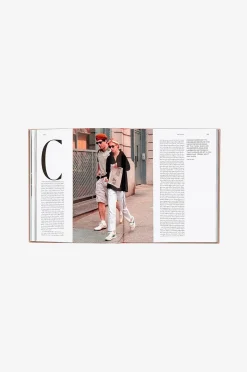 New Mags Coffee Table Book - Cbk: Carolyn Bessette Kennedy : A Life In Fashion