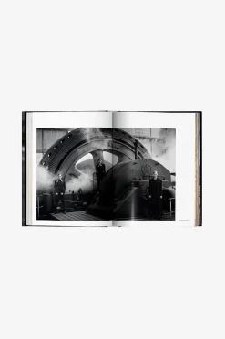 New Mags Coffee Table Book - Peter Lindbergh - On Fashion Photography
