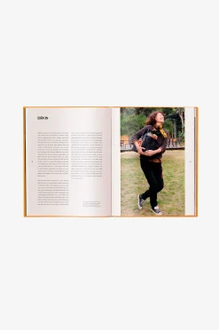 New Mags Coffee Table Book - The Ultimate Guide To Hermes Bags