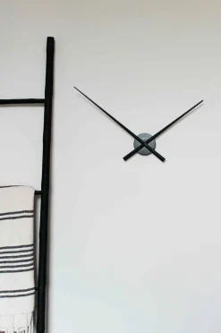 NeXtime Väggklocka Hands 70 cm