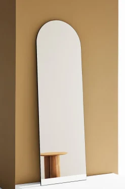 Pastill Uma väggspegel 198x63 cm