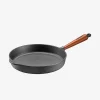 Skeppshult Traktörpanna med trähandtag – 28 cm