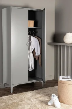 Venture Home Garderob Piring